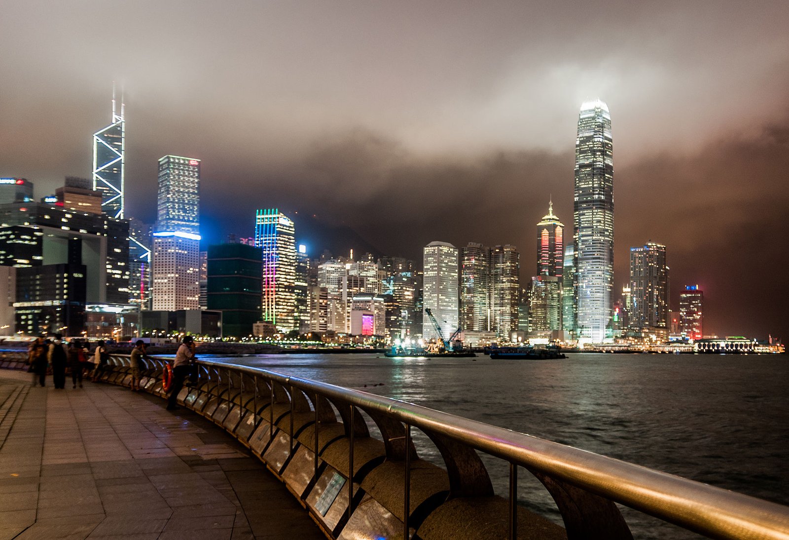 香港酒店式公寓業配Vs真實心得｜2026網紅沒告訴你的事