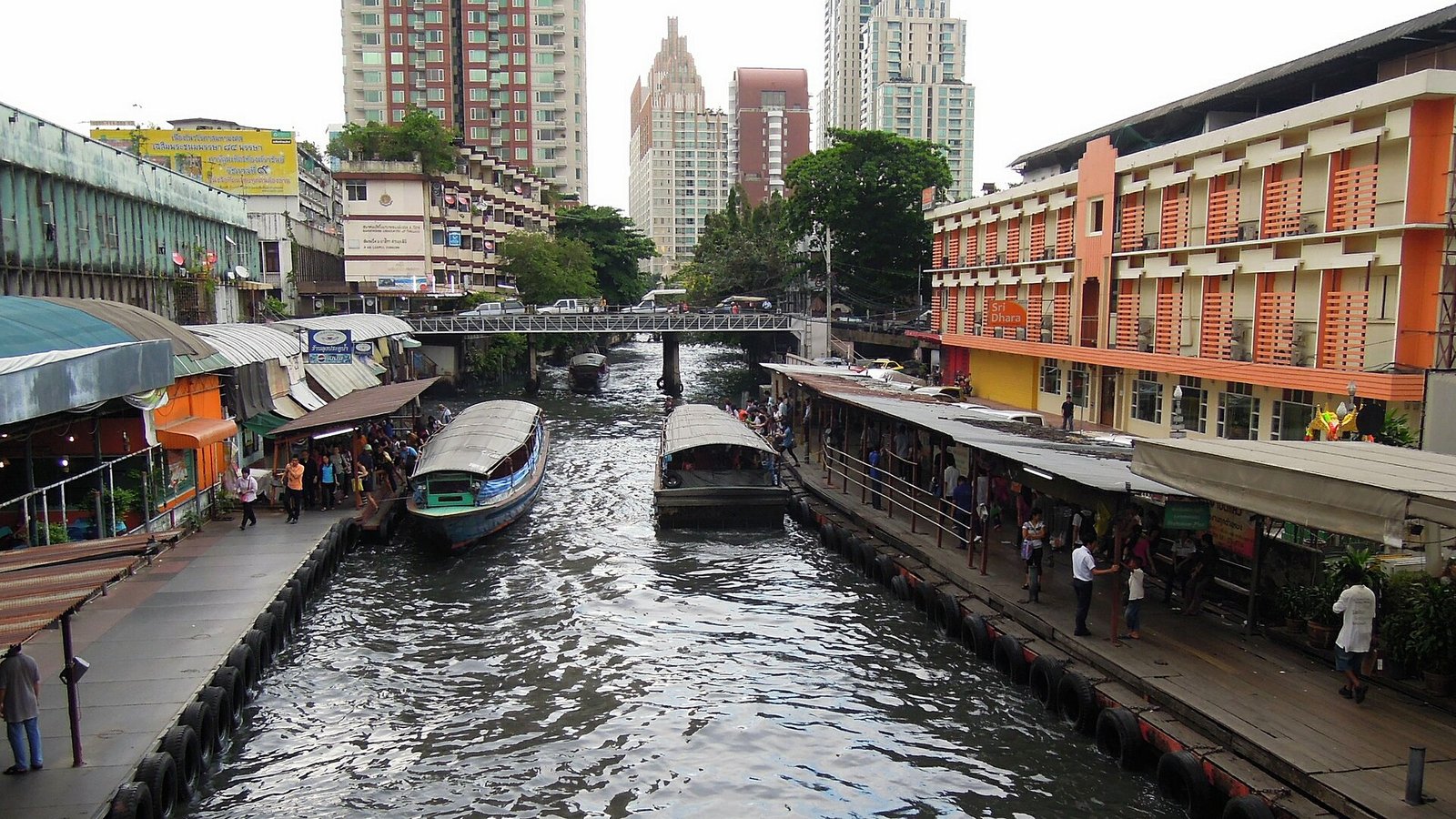 泰國曼谷批發市場超實用攻略2026|含中文菜單與付款方式 泰國曼谷批發市場超實用攻略2026|含中文菜單與付款方式